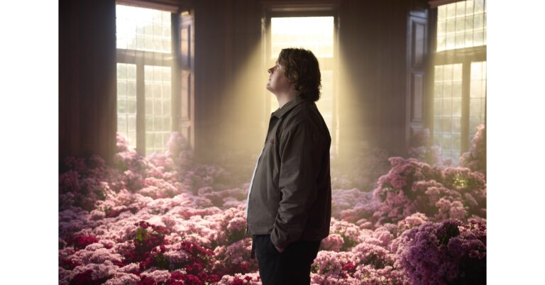 Lewis Capaldi and Zara Larsson to perform on opening night