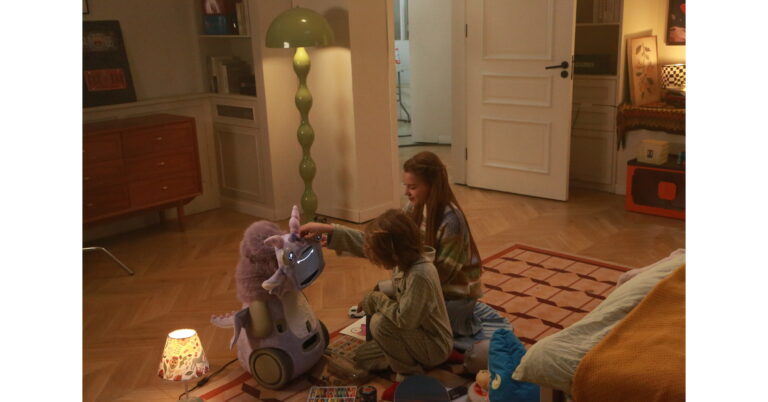 Meet OlloNi — Redefining the cyber-pet, your low-burden cyber companion