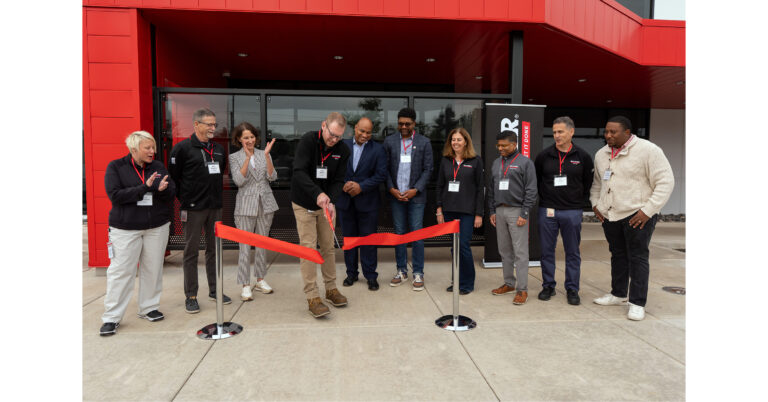 GRAINGER OPENS NORTHWEST DISTRIBUTION CENTER IN GRESHAM, OREGON GRAINGER OPENS NORTHWEST DISTRIBUTION CENTER IN GRESHAM, OREGON