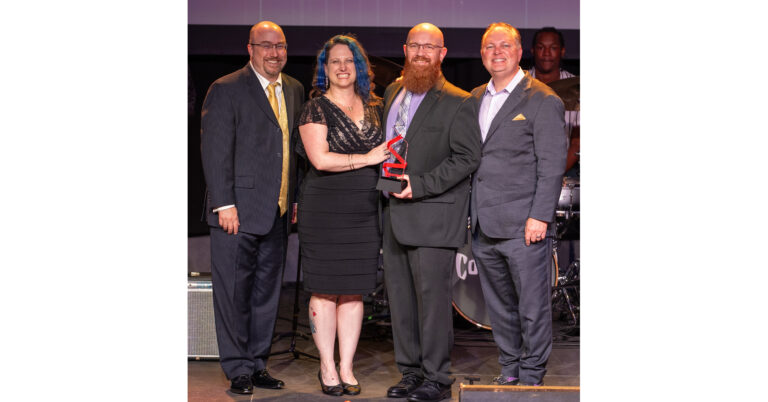 PostNet presents its 2025 Franchisee of the Year award