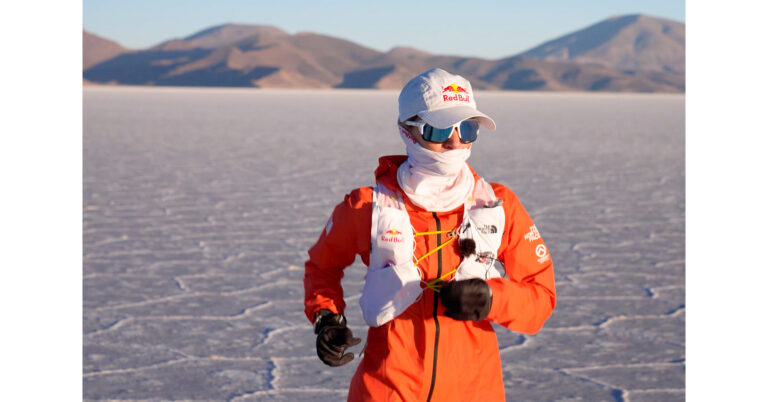 Die Brasilianerin Fernanda Maciel stellte mit 19:50:08 die schnellste bekannte Zeit im Salar de Uyuni auf.