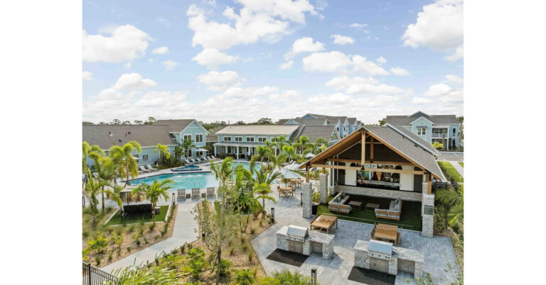 JLL arranges $463M bridge financing for 8-property multifamily portfolio JLL arranges $463M bridge financing for 8-property multifamily portfolio