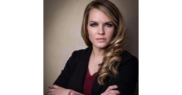 The Inner Circle acknowledges Sarah R Weede, as a Pinnacle Professional Member Inner Circle of Excellence